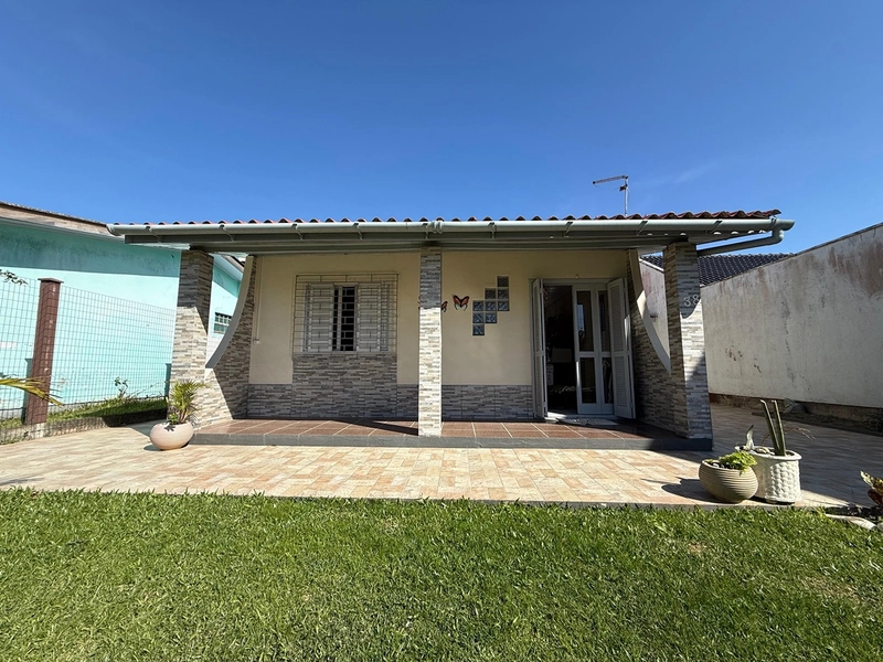 Casa próxima ao mar em Imbé: 2ª foto da galeria de imagens do imóvel