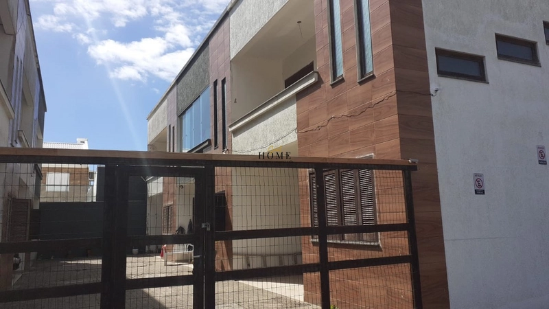 Duplex à venda no centro de Imbé: 1ª foto da galeria de imagens do imóvel