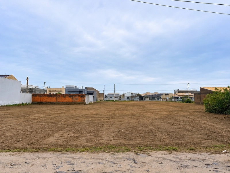 Terreno à venda em Imbé : 2ª foto da galeria de imagens do imóvel