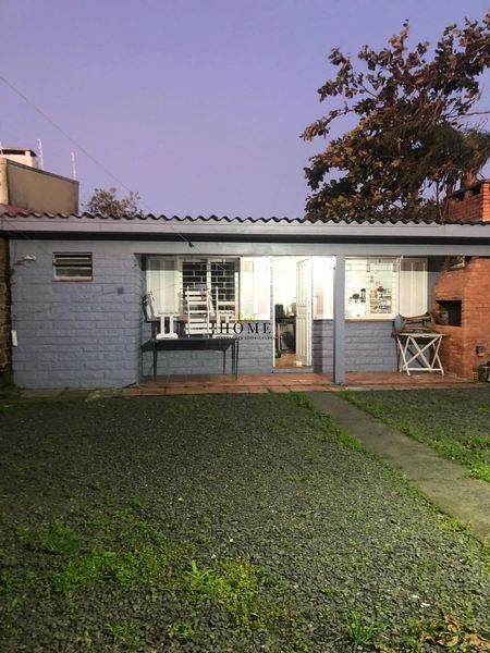 Casa à venda no centro de Imbé: 2ª foto da galeria de imagens do imóvel