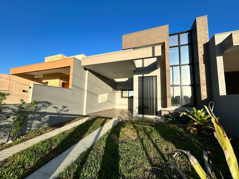 Casa à venda no centro de Imbé: 2ª foto da galeria de imagens do imóvel