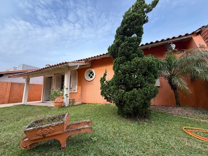 Casa à venda no Centro de Imbé: 2ª foto da galeria de imagens do imóvel