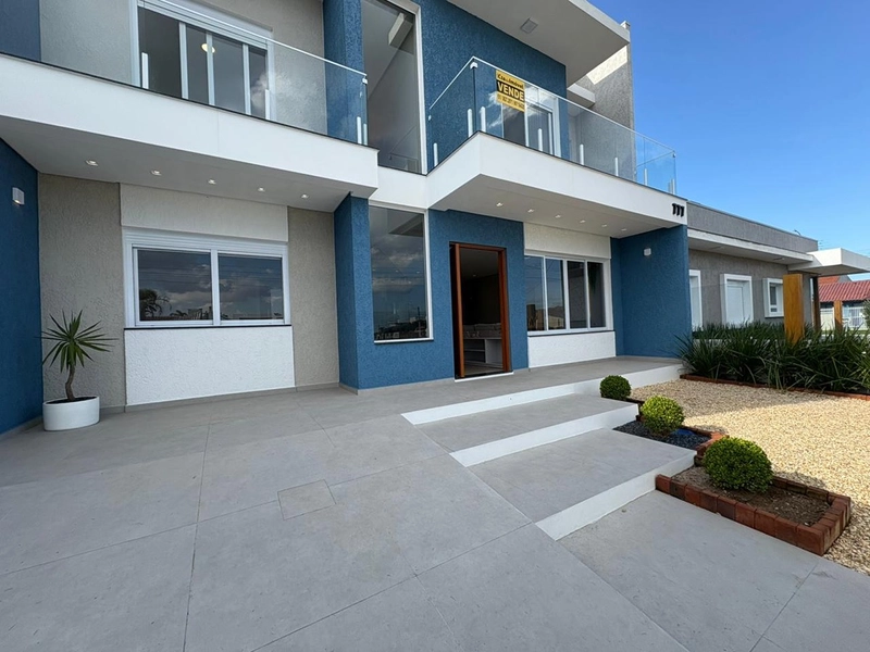 🏡 Casa de esquina com excelente padrão construtivo: 2ª foto da galeria de imagens do imóvel