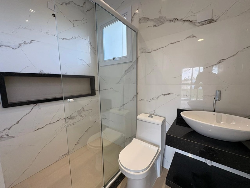 🏡 Casa de esquina com excelente padrão construtivo: 21ª foto da galeria de imagens do imóvel