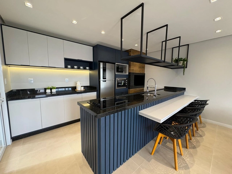 🏡 Casa de esquina com excelente padrão construtivo: 8ª foto da galeria de imagens do imóvel