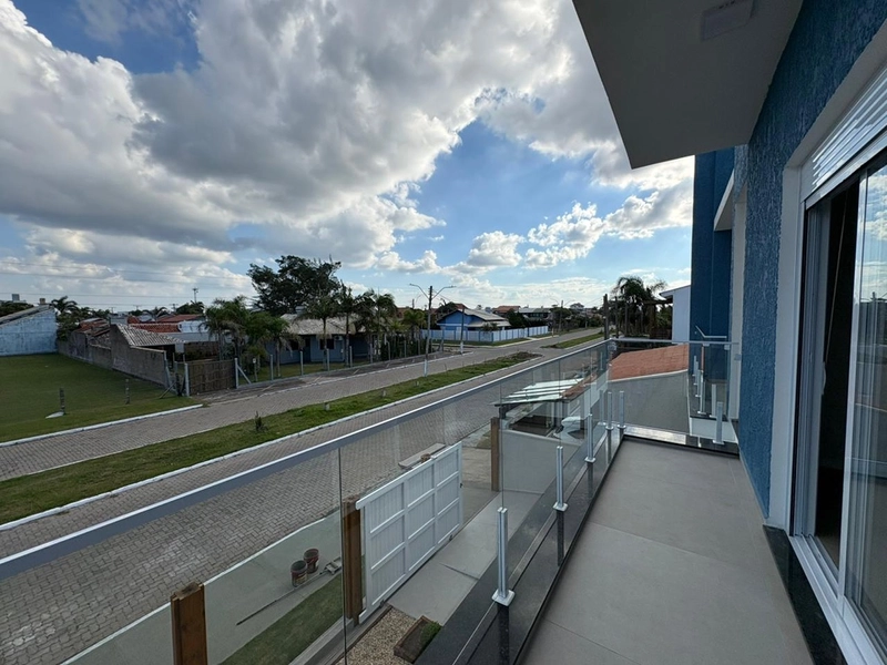 🏡 Casa de esquina com excelente padrão construtivo: 19ª foto da galeria de imagens do imóvel