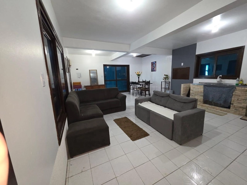 Casa à venda no centro de Imbé: 4ª foto da galeria de imagens do imóvel