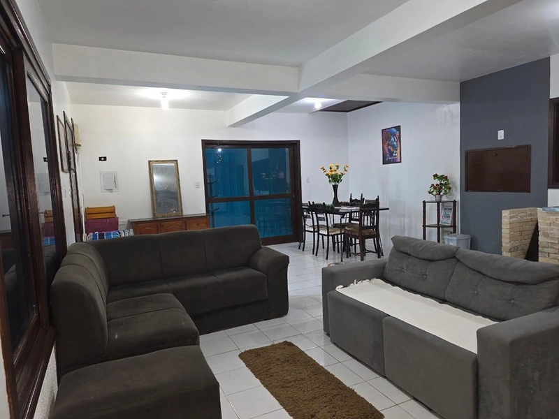 Casa à venda no centro de Imbé: 5ª foto da galeria de imagens do imóvel