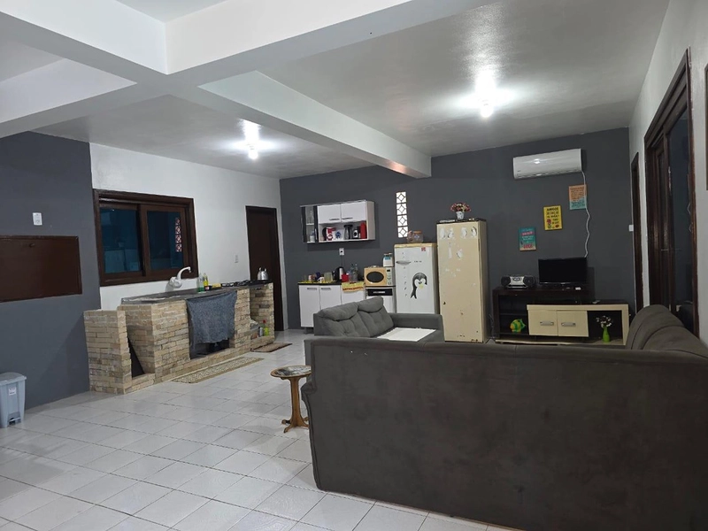 Casa à venda no centro de Imbé: 6ª foto da galeria de imagens do imóvel