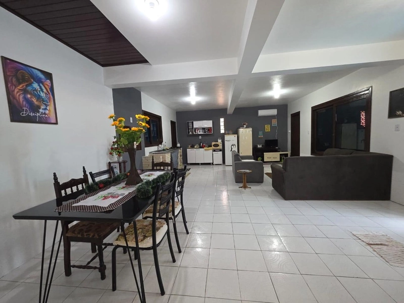 Casa à venda no centro de Imbé: 7ª foto da galeria de imagens do imóvel