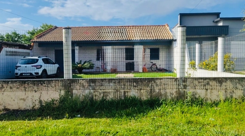 Casa à venda em Mariluz: 1ª foto da galeria de imagens do imóvel