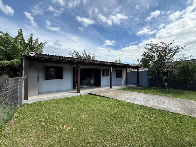 Casa à venda em Imbé - Mariluz: 1ª foto da galeria de imagens do imóvel