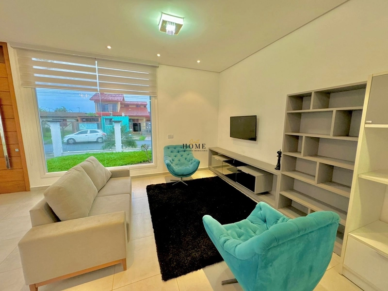 Casa à venda no centro de Imbé: 3ª foto da galeria de imagens do imóvel