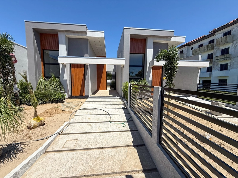 Casa à venda no centro de Imbé: 3ª foto da galeria de imagens do imóvel