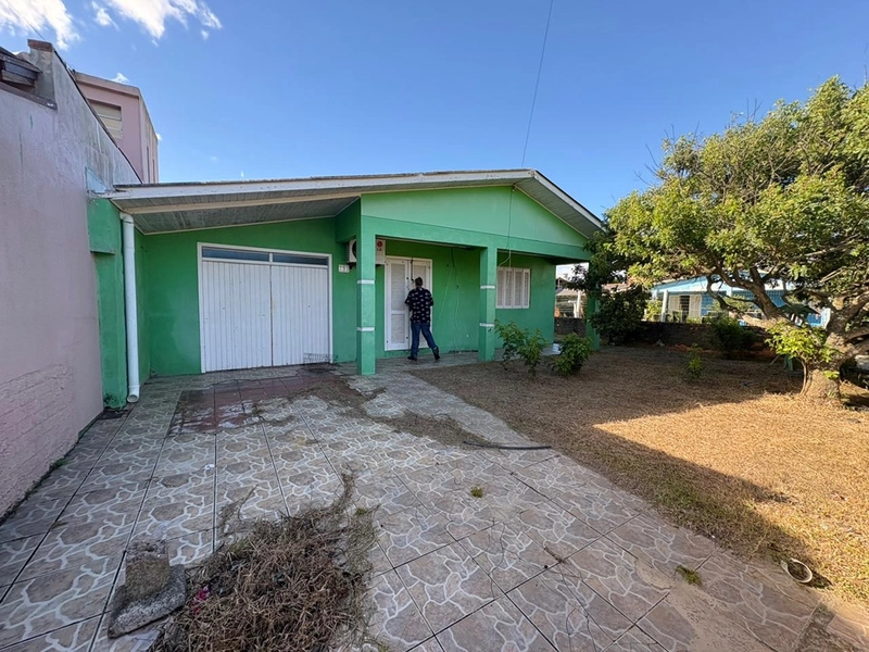 Casa à venda em Imbé: 1ª foto da galeria de imagens do imóvel