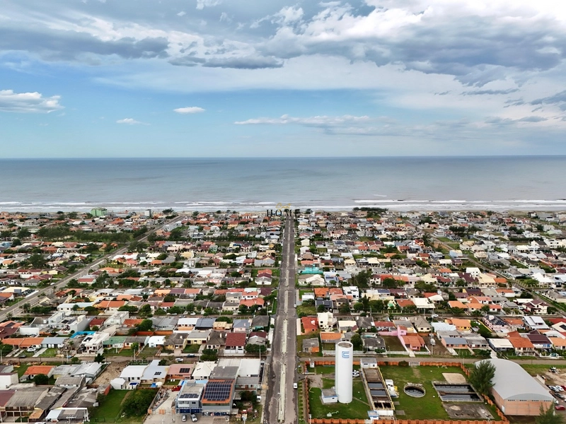 MARAVILHOSA CASA EM ATLÂNTIDA SUL – APENAS 50 METROS DA BEIRA MAR: 32ª foto da galeria de imagens do imóvel
