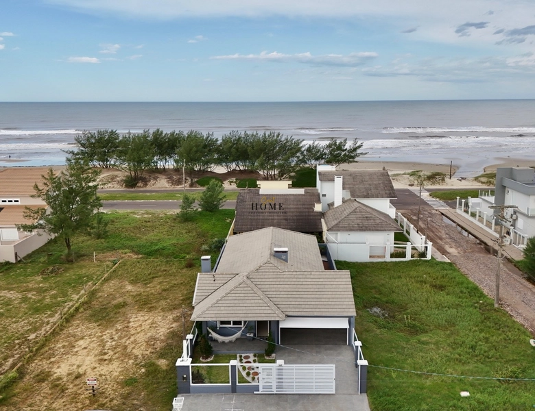 MARAVILHOSA CASA EM ATLÂNTIDA SUL – APENAS 50 METROS DA BEIRA MAR: 33ª foto da galeria de imagens do imóvel