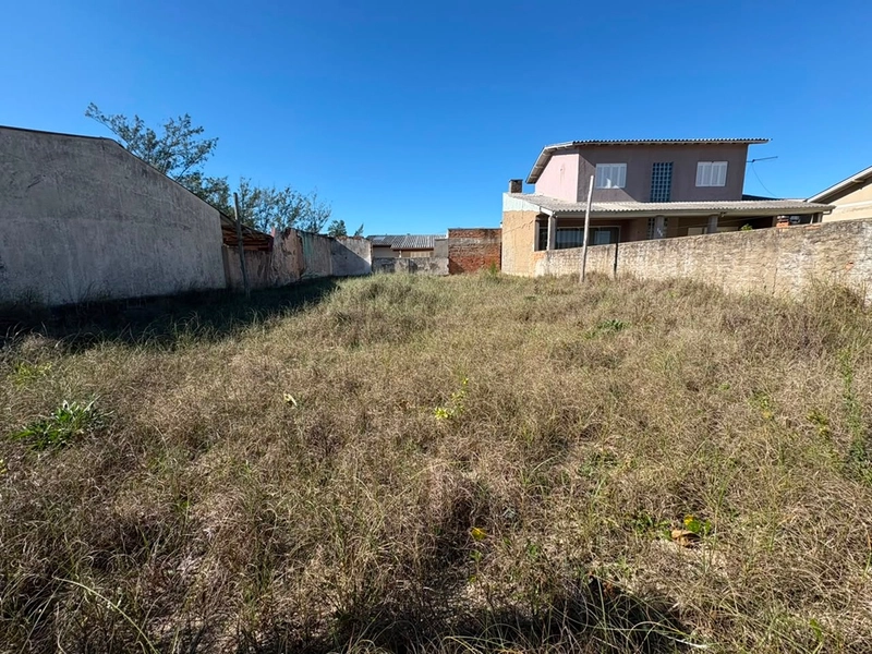 Terreno próximo ao mar em Mariluz: 1ª foto da galeria de imagens do imóvel