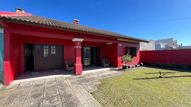 Casa à venda em Imbé - Centro: 2ª foto da galeria de imagens do imóvel