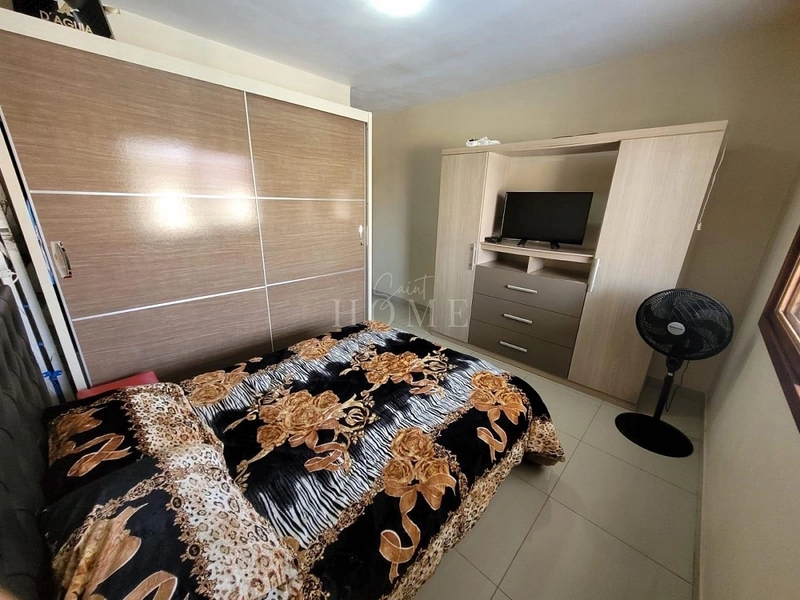 Casa à venda com piscina: 12ª foto da galeria de imagens do imóvel