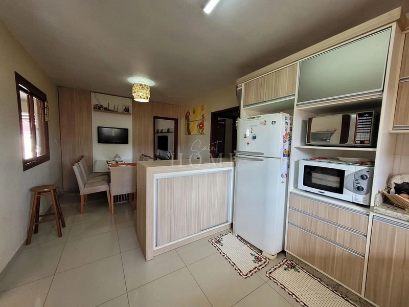 Casa à venda com piscina: 19ª foto da galeria de imagens do imóvel