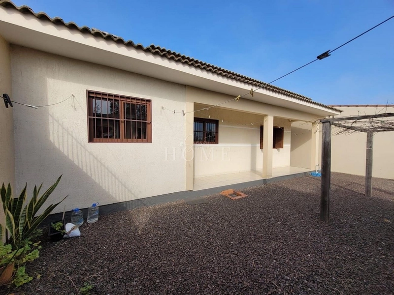 Casa à venda com piscina: 11ª foto da galeria de imagens do imóvel