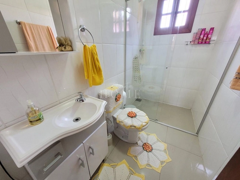 Casa à venda com piscina: 22ª foto da galeria de imagens do imóvel
