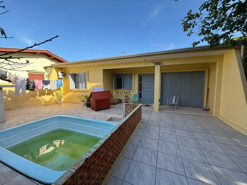 Casa à venda em Imbé: 1ª foto da galeria de imagens do imóvel