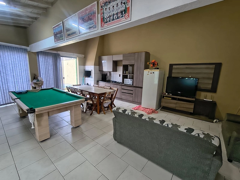 Casa com 2 terrenos : 11ª foto da galeria de imagens do imóvel