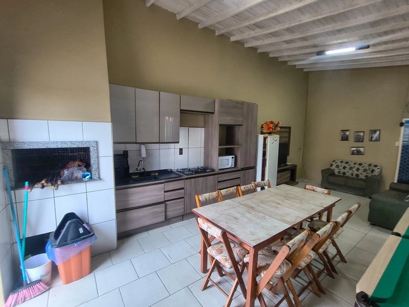 Casa com 2 terrenos : 4ª foto da galeria de imagens do imóvel