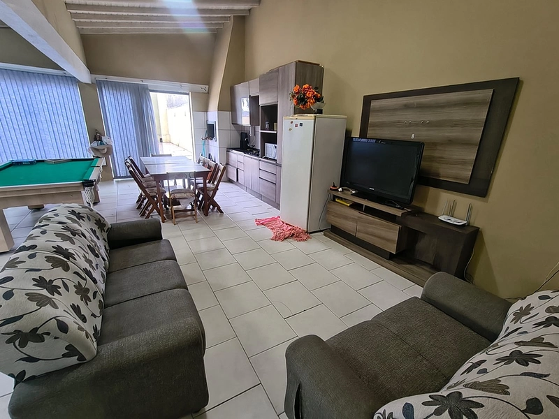 Casa com 2 terrenos : 12ª foto da galeria de imagens do imóvel