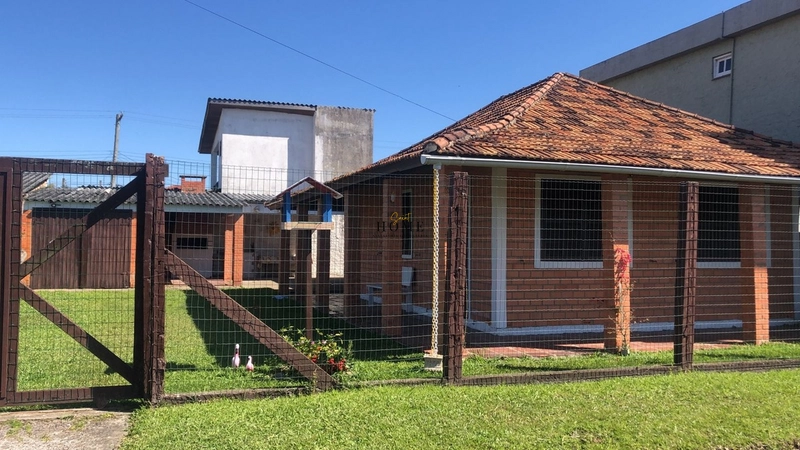 Casa à venda em Santa Teresinha: 1ª foto da galeria de imagens do imóvel