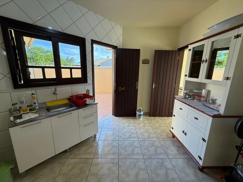 Casa à venda no centro de Imbé: 25ª foto da galeria de imagens do imóvel