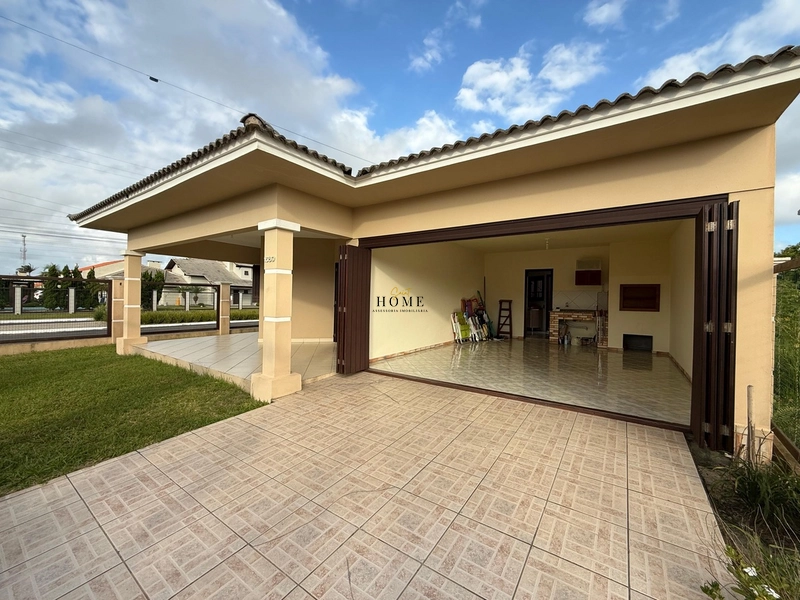 Casa à venda no centro de Imbé: 2ª foto da galeria de imagens do imóvel