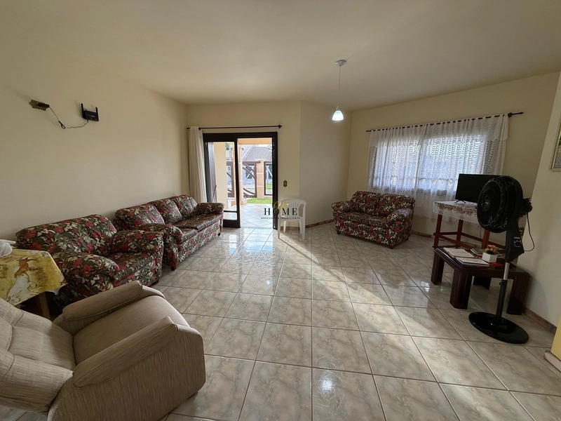 Casa à venda no centro de Imbé: 4ª foto da galeria de imagens do imóvel