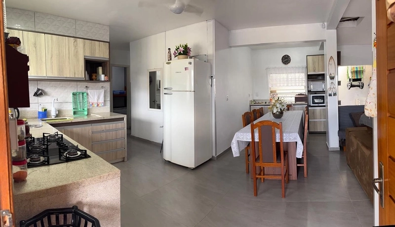 🏡 Excelente oportunidade no litoral – conforto, lazer e espaço para toda a família!: 2ª foto da galeria de imagens do imóvel
