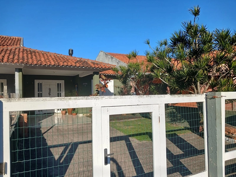 LINDA CASA À VENDA NO CENTRO DE IMBÉ! ✨: 8ª foto da galeria de imagens do imóvel