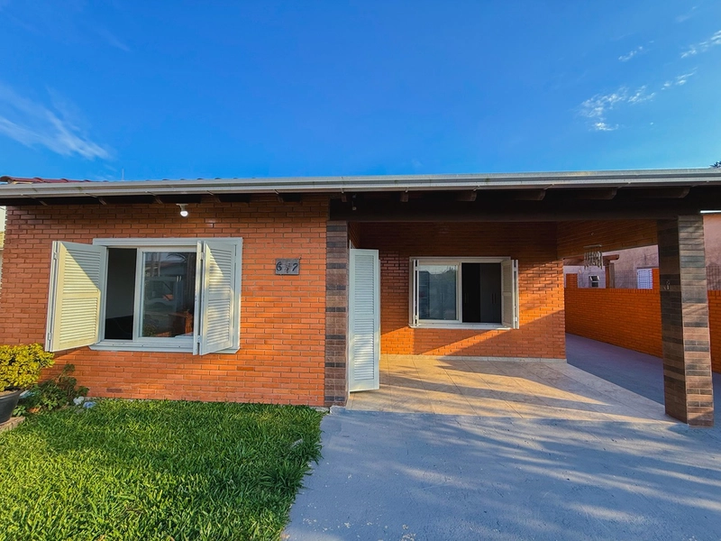 Casa em Mariluz próxima ao mar : 4ª foto da galeria de imagens do imóvel