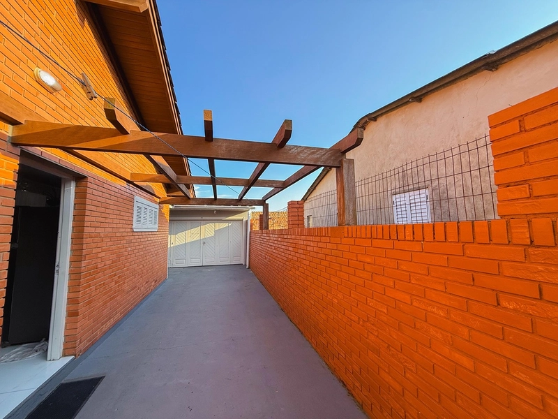 Casa em Mariluz próxima ao mar : 9ª foto da galeria de imagens do imóvel