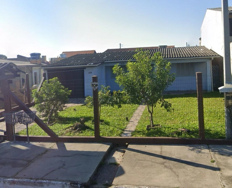 Casa à venda em Imbé: 1ª foto da galeria de imagens do imóvel