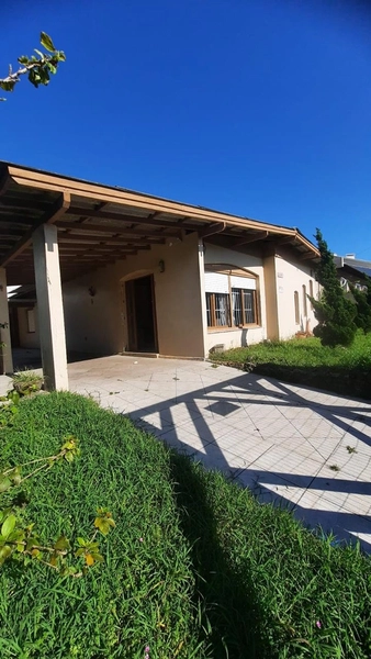 Casa à venda próxima ao mar em Imbé : 4ª foto da galeria de imagens do imóvel