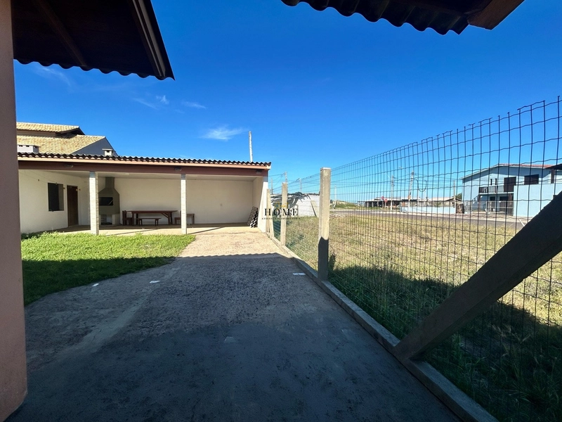 Casa à venda próxima ao mar em Imbé: 14ª foto da galeria de imagens do imóvel