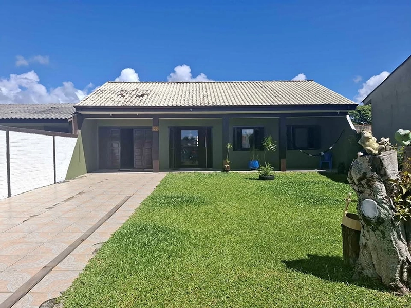 Casa à venda em Imbé: 1ª foto da galeria de imagens do imóvel