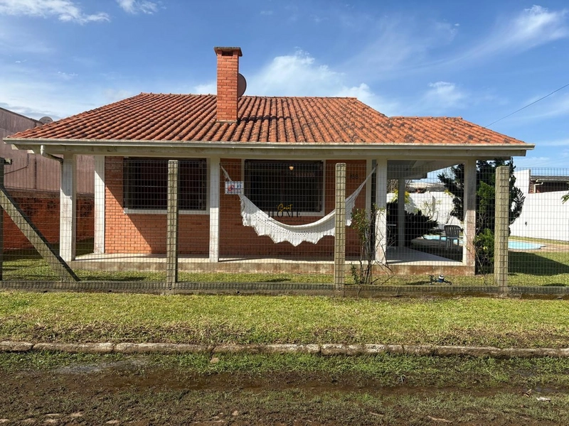 Casa em Santa Teresinha: 1ª foto da galeria de imagens do imóvel