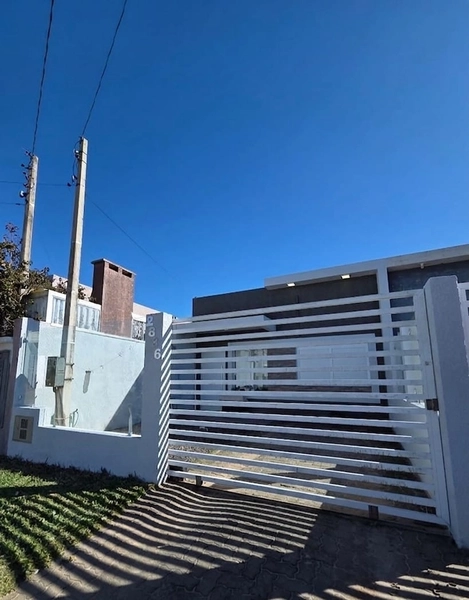 CASA À VENDA NO CENTRO DE IMBÉ: 5ª foto da galeria de imagens do imóvel