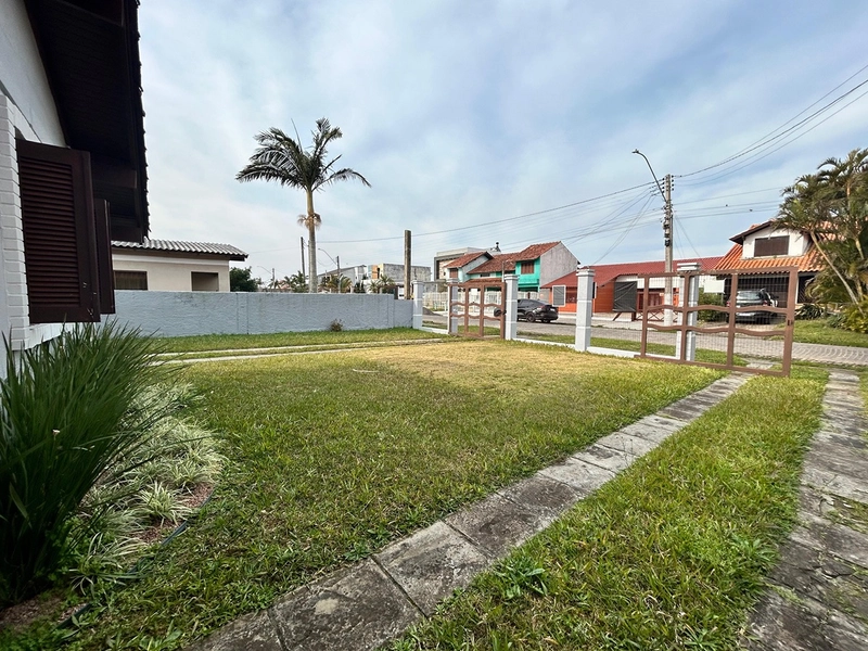 Casa à venda no centro de Imbé: 4ª foto da galeria de imagens do imóvel