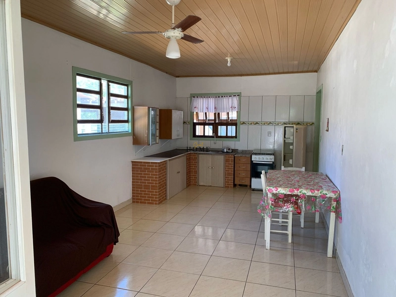 Casa à venda em Mariluz: 2ª foto da galeria de imagens do imóvel