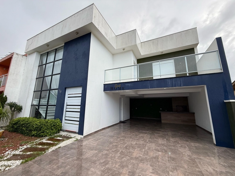 Casa à venda em Mariluz, próximo ao mar!: 1ª foto da galeria de imagens do imóvel