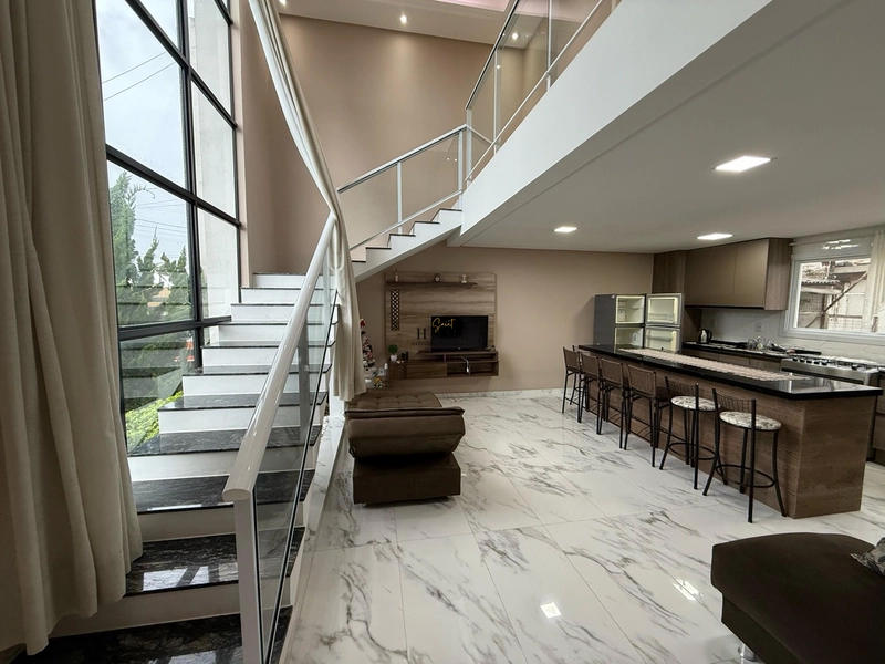 Casa à venda em Mariluz, próximo ao mar!: 3ª foto da galeria de imagens do imóvel