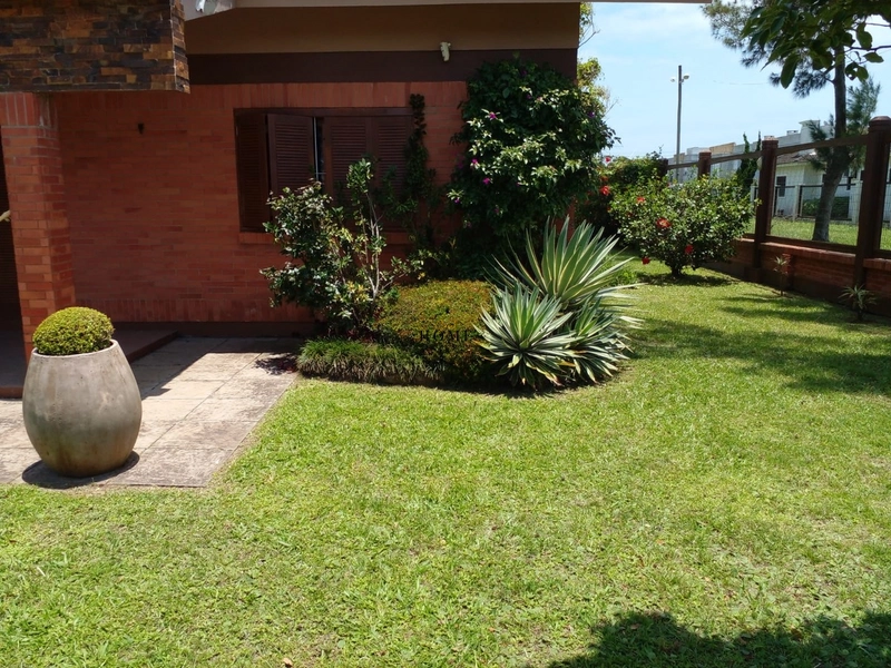 Casa à venda com 2 terrenos em Xangri-lá: 11ª foto da galeria de imagens do imóvel
